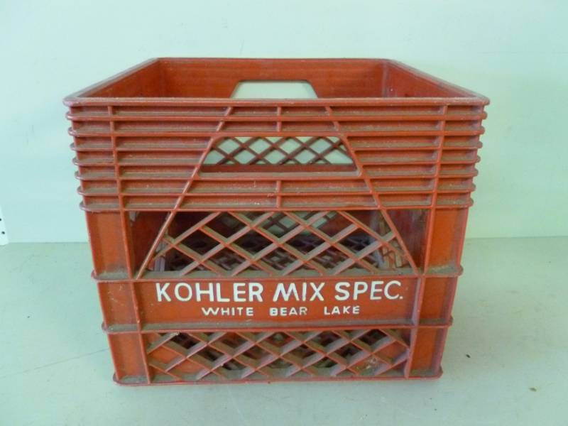 lot 162 image: Dairy Crate