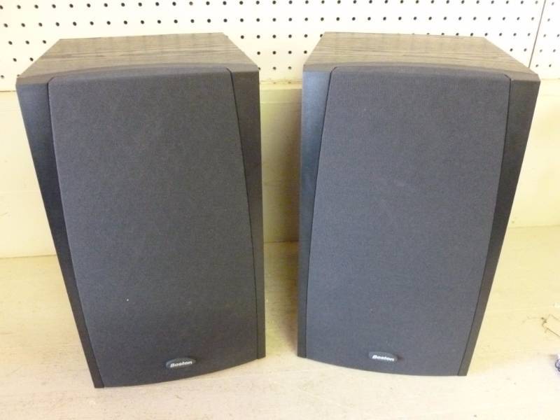 lot 182 image: Boston Speakers