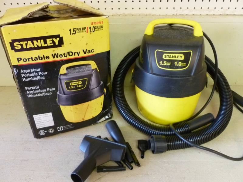 lot 238 image: Wet  Dry Vac