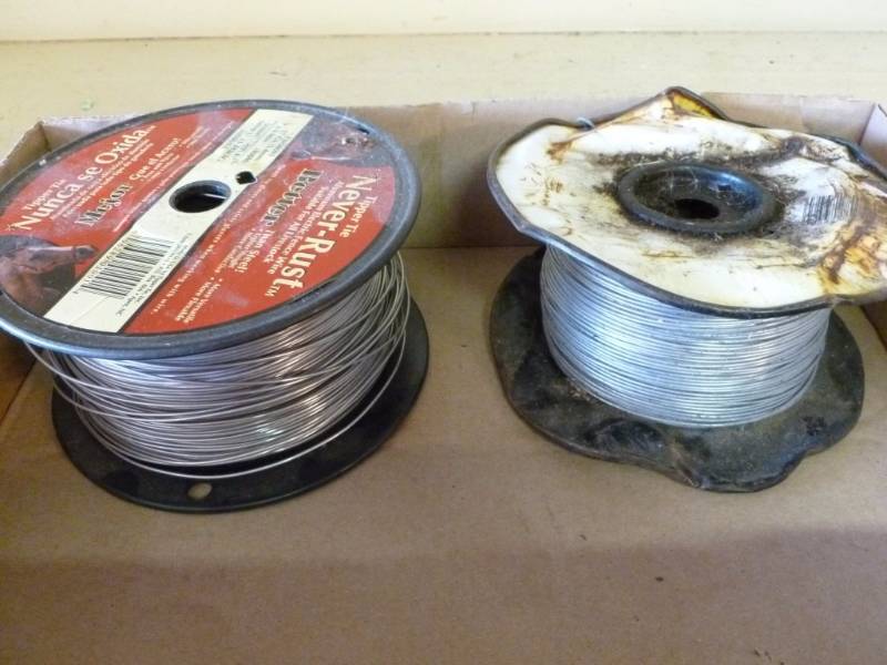 lot 242 image: Electric Fence Wire