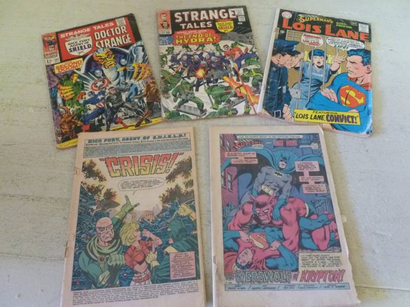 lot 255 image: Vintage Comic Books