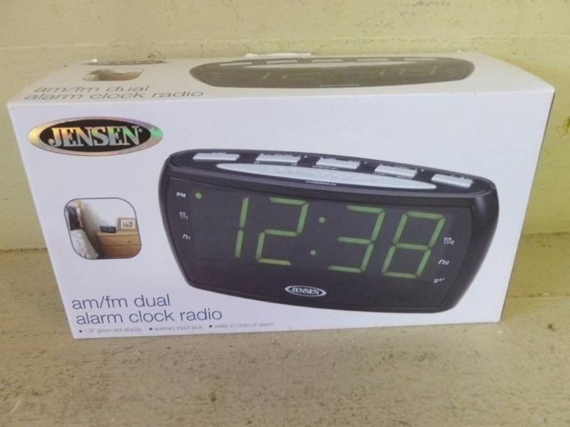 lot 265 image: Alarm Radio