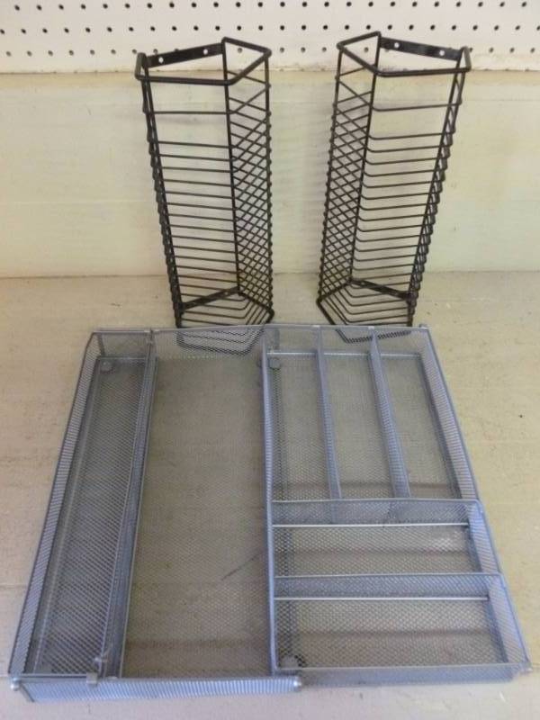 lot 271 image: Office Items