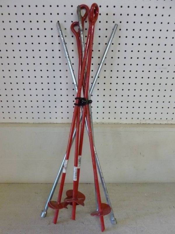 lot 286 image: Yard Stakes