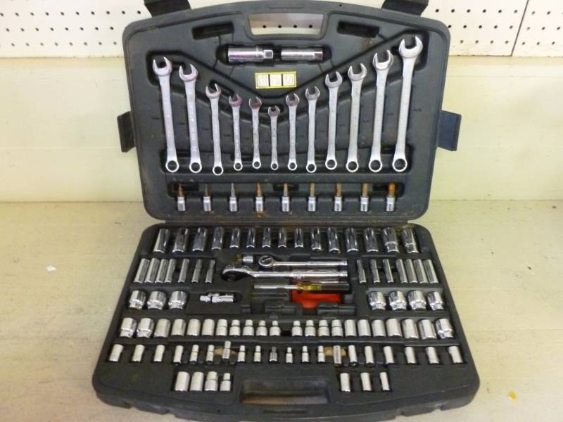 lot 301 image: Socket Set