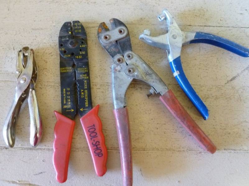 lot 320 image: Tools