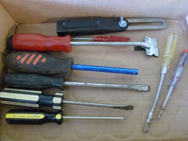 lot 321 image: Tools