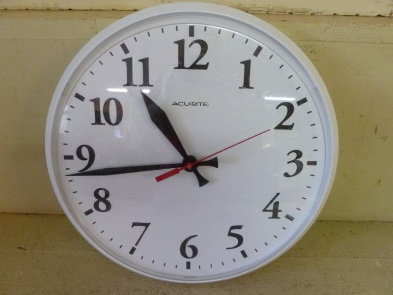 lot 333 image: Clock