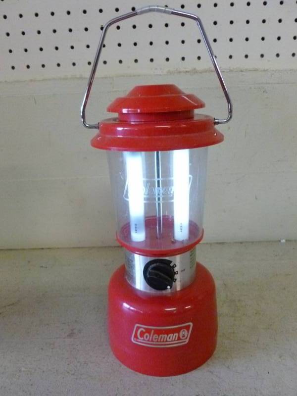lot 340 image: Coleman Lantern