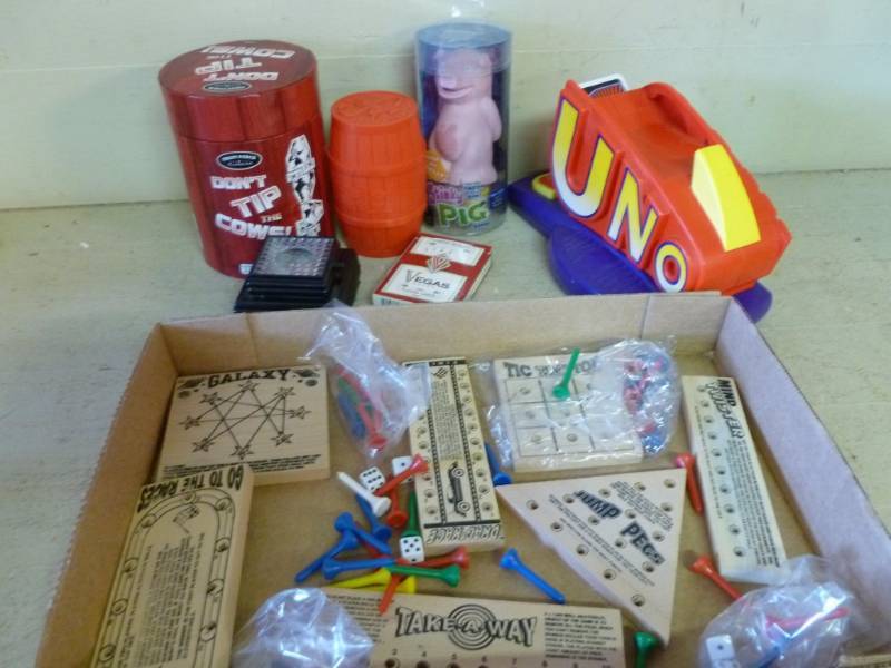 lot 389 image: Games