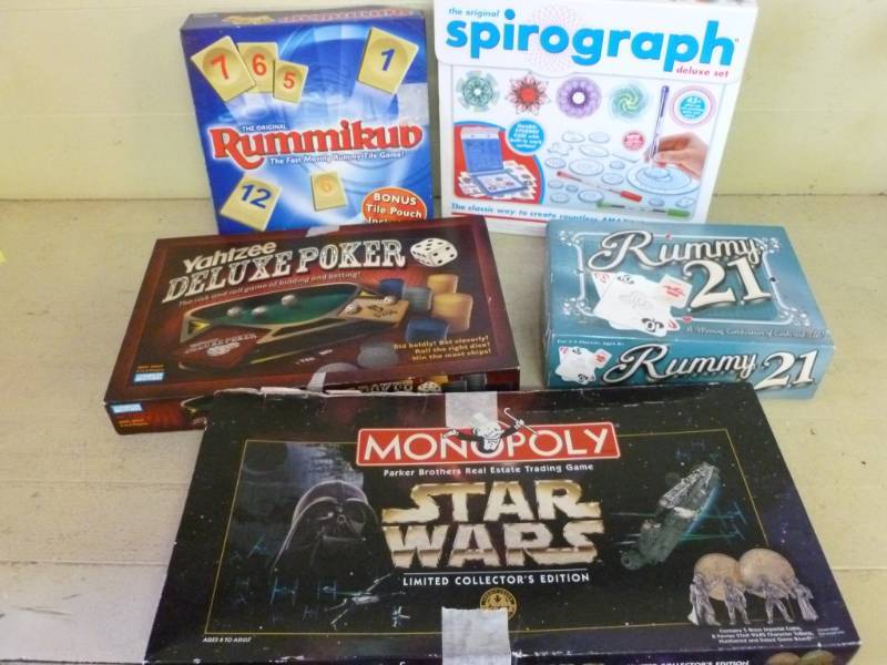 lot 392 image: Board Games