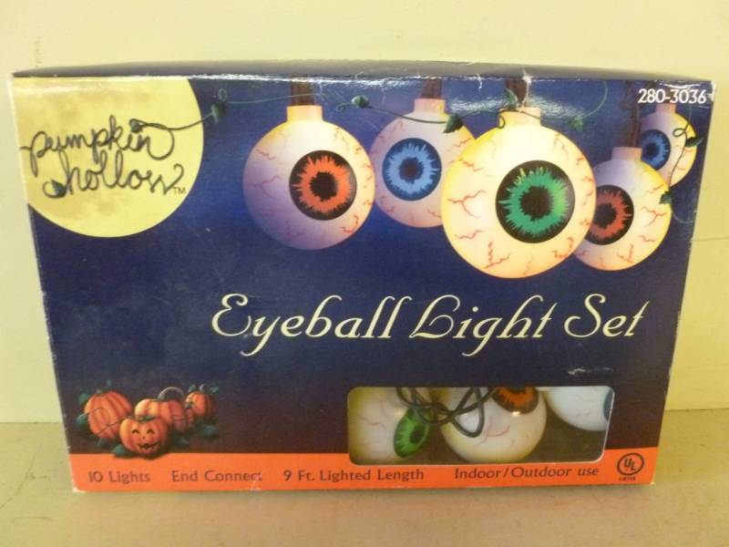 lot 404 image: Halloween Item