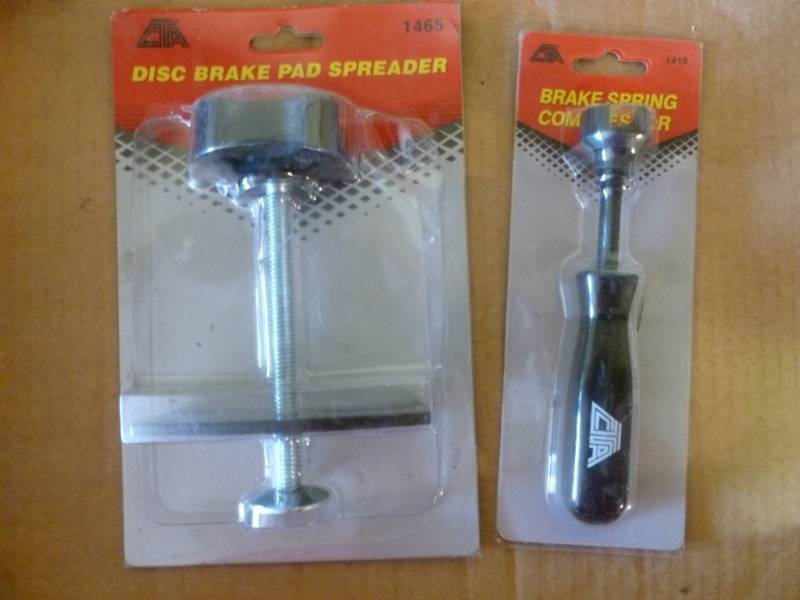 lot 411 image: New Brake Tools