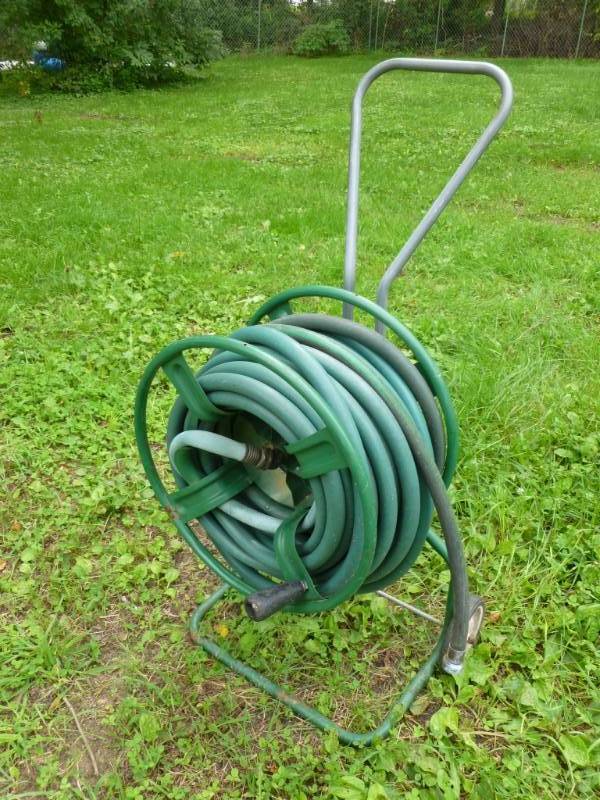 lot 439 image: Hose Reel