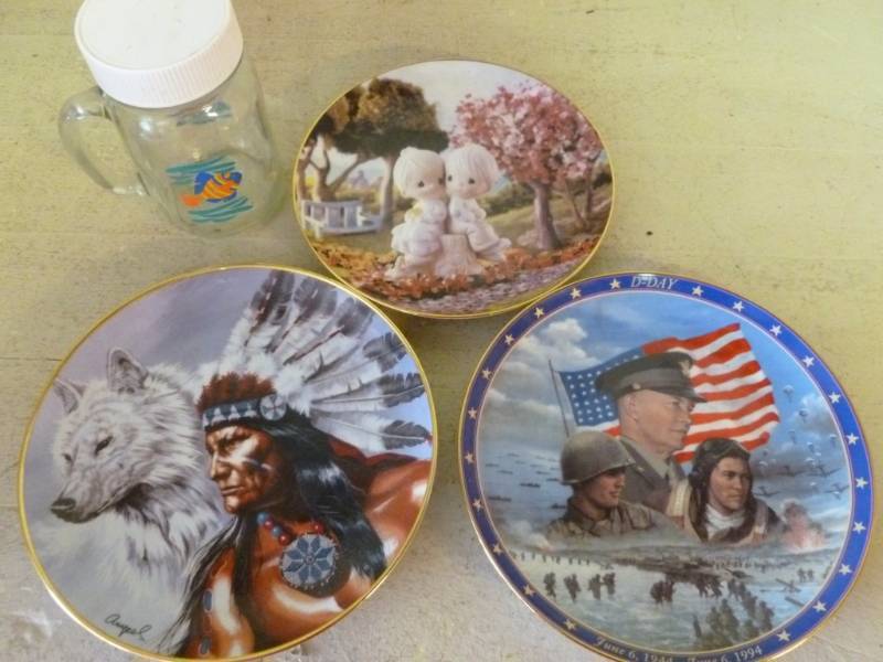 lot 445 image: Collector Plates