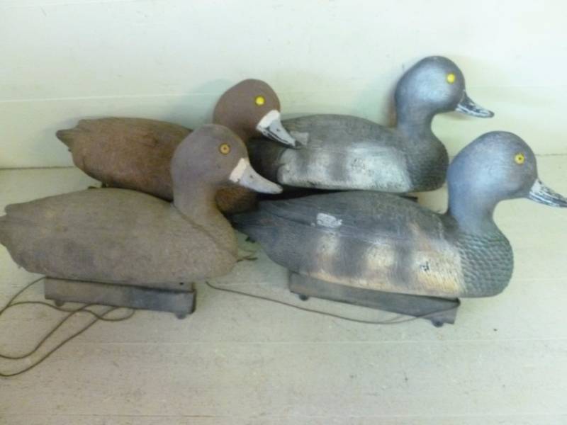 lot 446 image: Duck Decoys