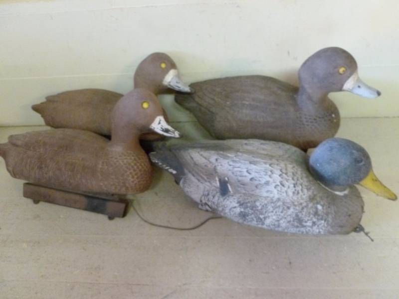 lot 447 image: Duck Decoys