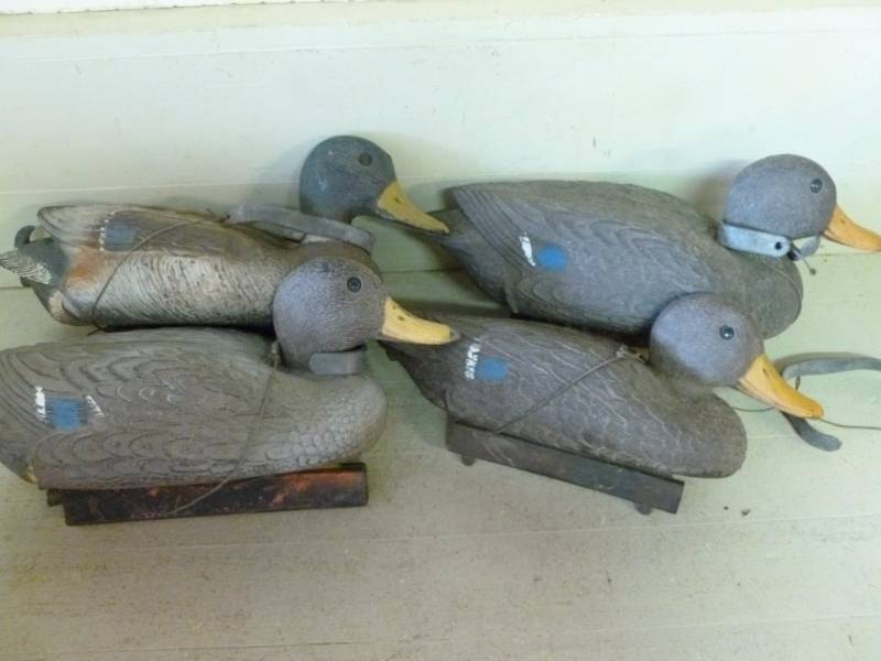 lot 448 image: Duck Decoys