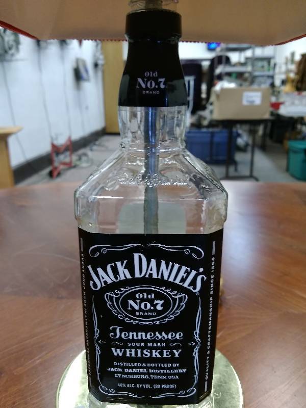 lot 29 image: Jack Daniels Old No. 7 Table Lamp