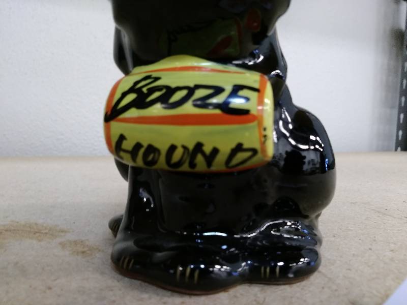 lot 38 image: Sonsco Boozehound Decanter
