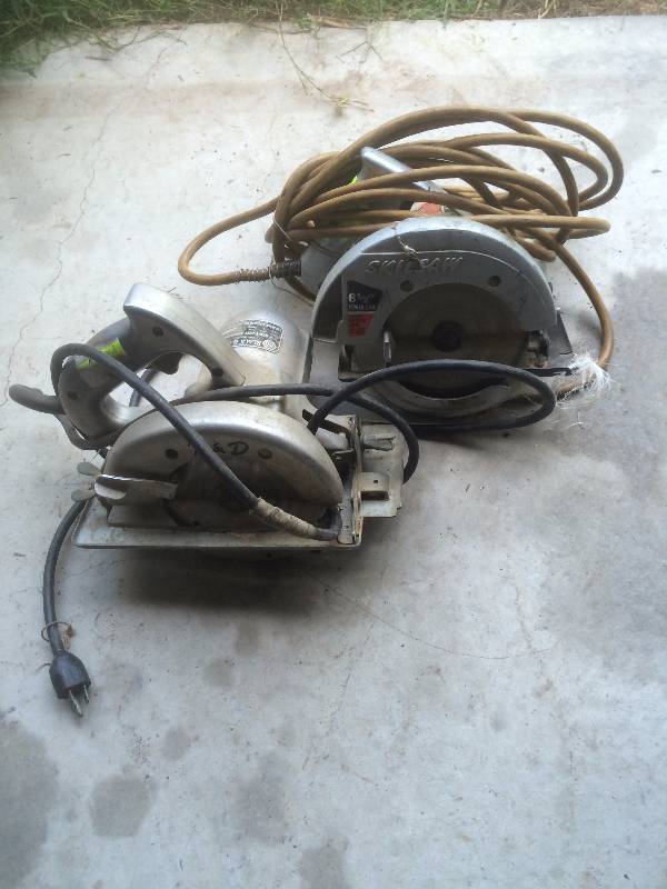 Pair of skill saws