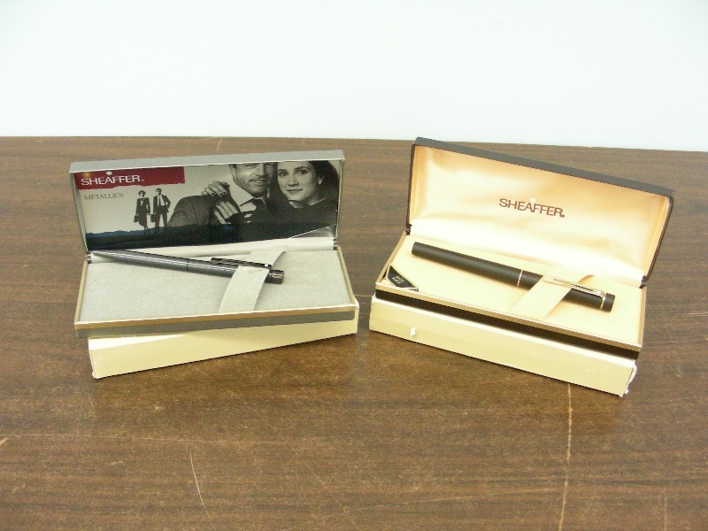 Vintage Newer SHEAFFER Fountain and Ball Pen