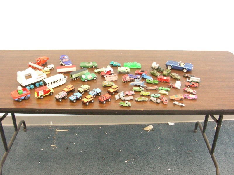 Large Lot of Vintage Toy Cars Etc.