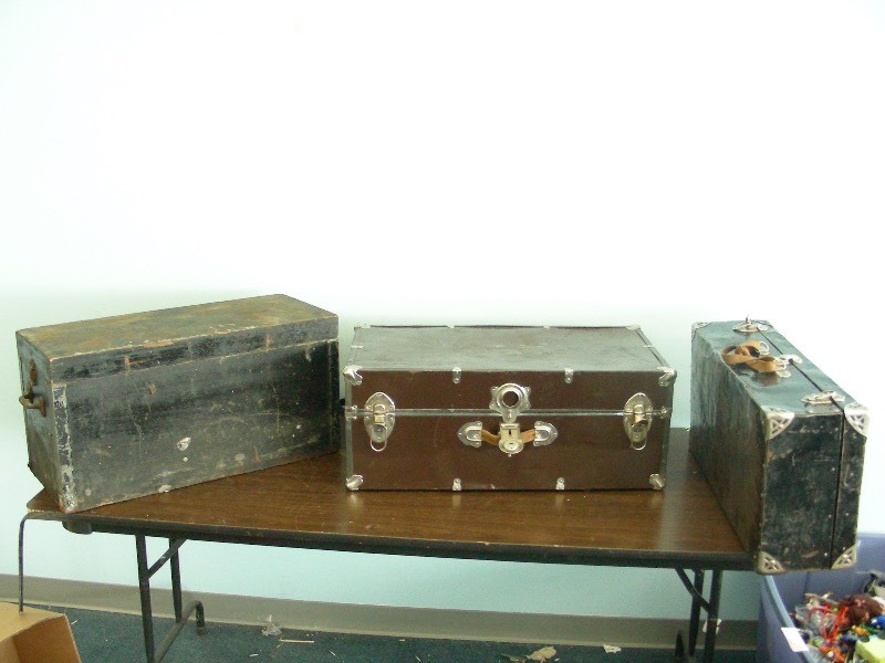 3 Vintage Trunks