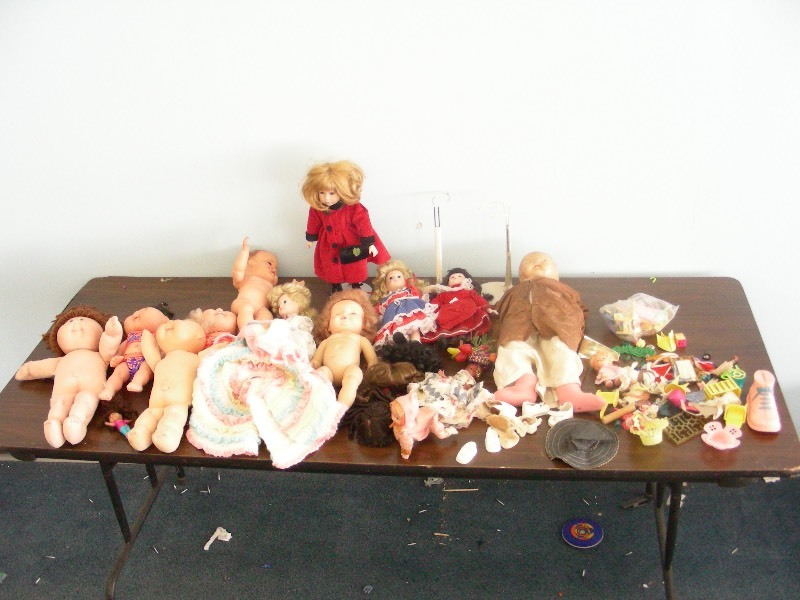 Large Lot of Vintage Dolls