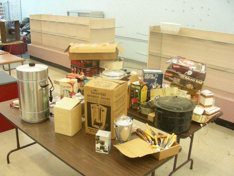 MASSIVE Lot of Vintage Kitchen