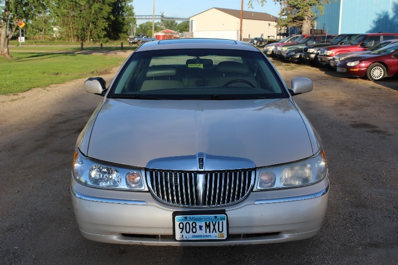 2000 Lincoln Town Car Cartier