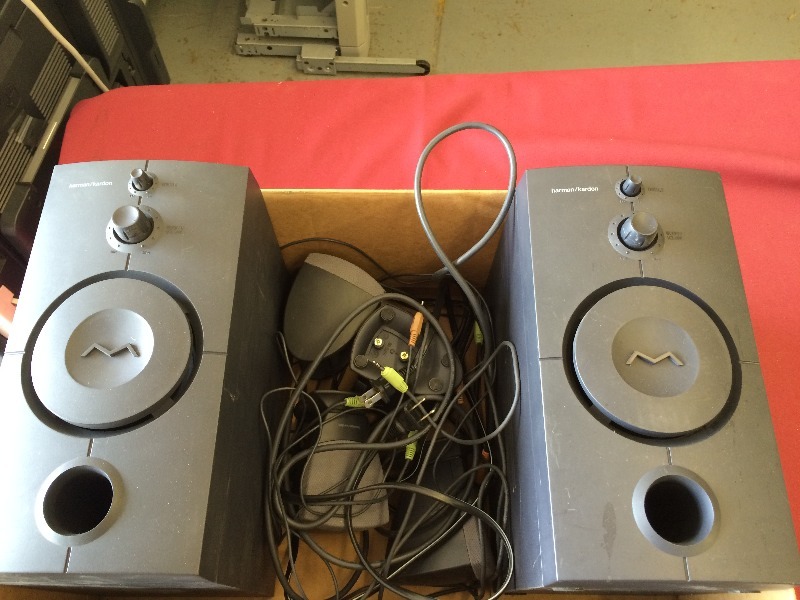 PC Speakers  lot of 6
