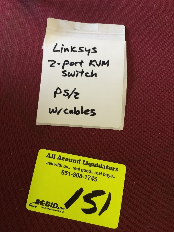 Linksys  2 port KVM Switch wcables