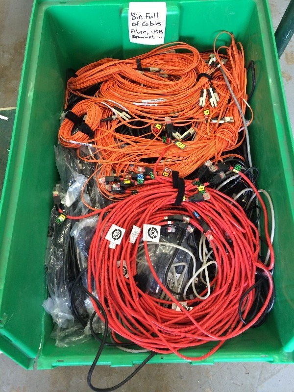Assorted Computer Cables   bin lot