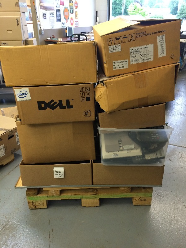 Pallet lot of phones      great ebay sell opportunity