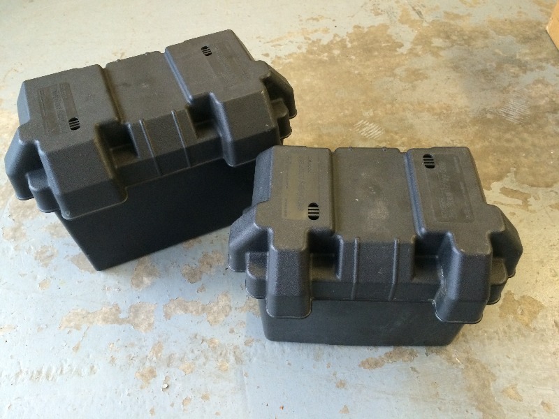 Sea Guard Battery Cases  Lot of 2   14 x 8 x 8  & 11.5 x 8 x 8  Like New