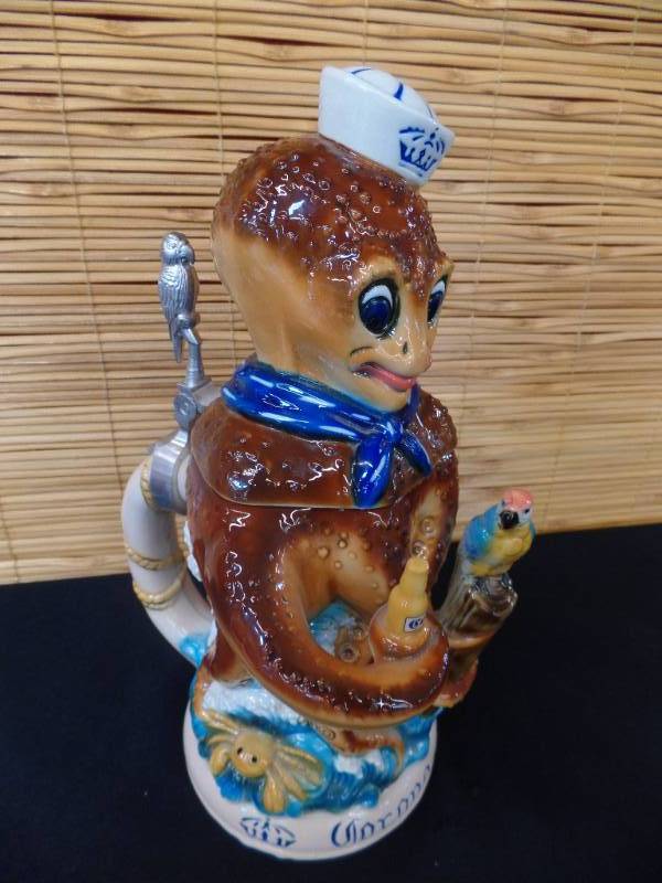 lot 4 image: Corona Steins