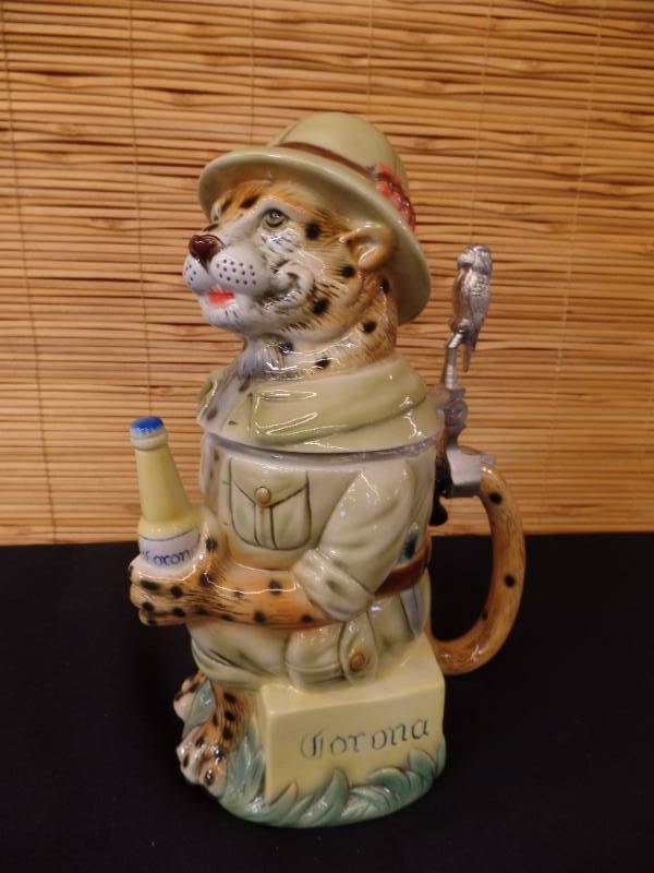 lot 7 image: Corona Steins