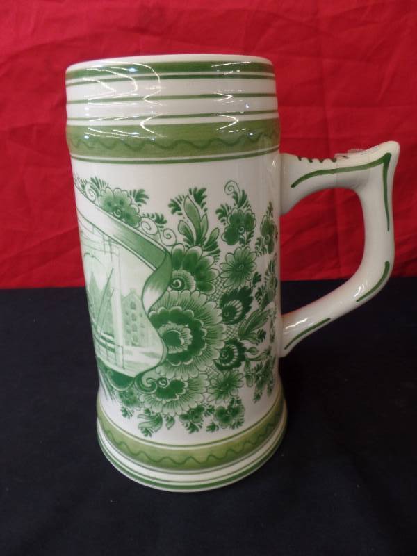 lot 231 image: Heineker Giant Stein