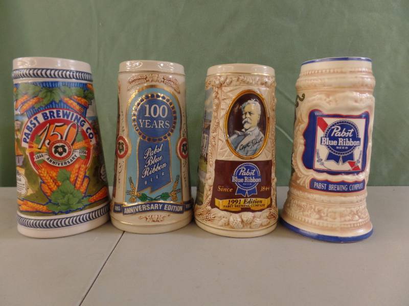 lot 250 image: Pabst  Limited Edition Steins