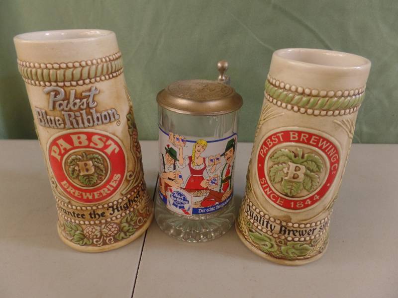 lot 251 image: Pabst Steins