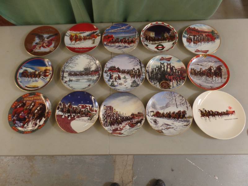 lot 281 image: Budweiser Collector Plates