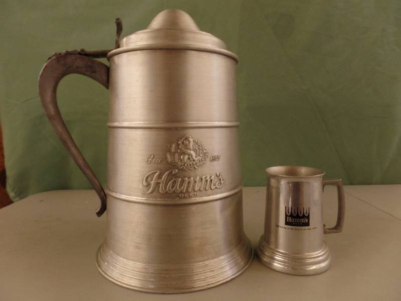 lot 309 image: Hamms Aluminum Steins