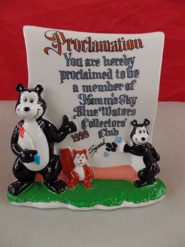 lot 333 image: Hamms Collector Club Figurine