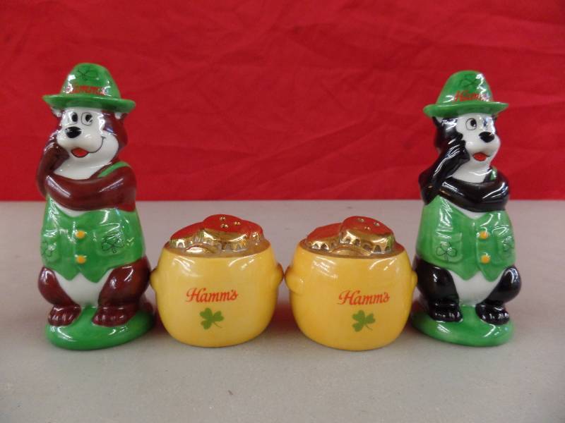 lot 348 image: Hamms St Patricks Sat & Pepper Shakers