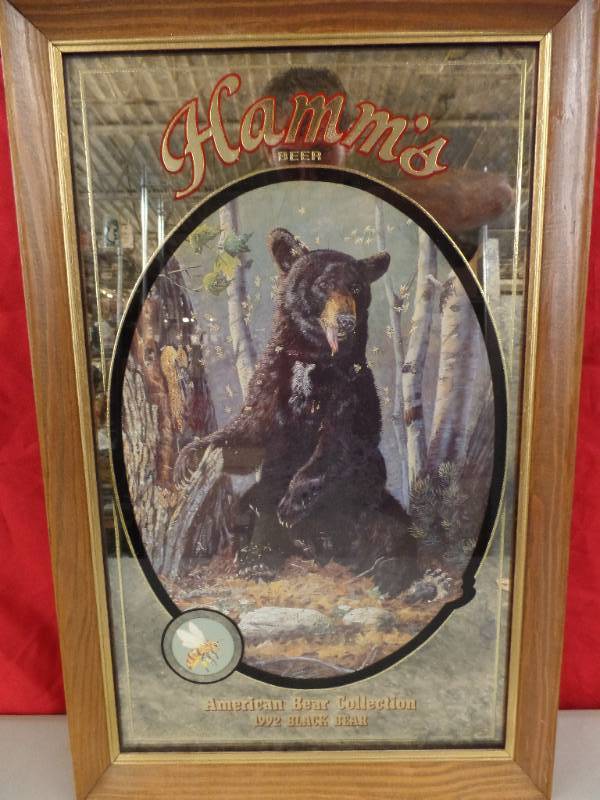 lot 356 image: Hamms American Bear Collection Art