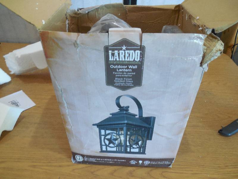 LAREDO OUTDOOR WALL LANTERN