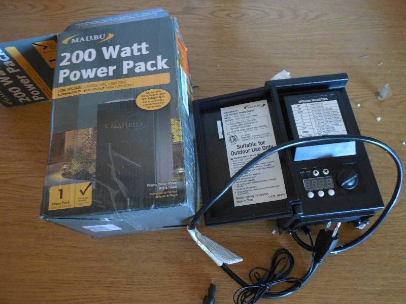 Low Voltage 200-Watt Digital Transformer