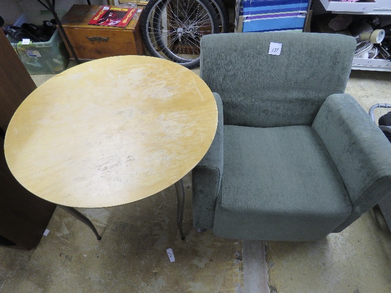 Furniture lot