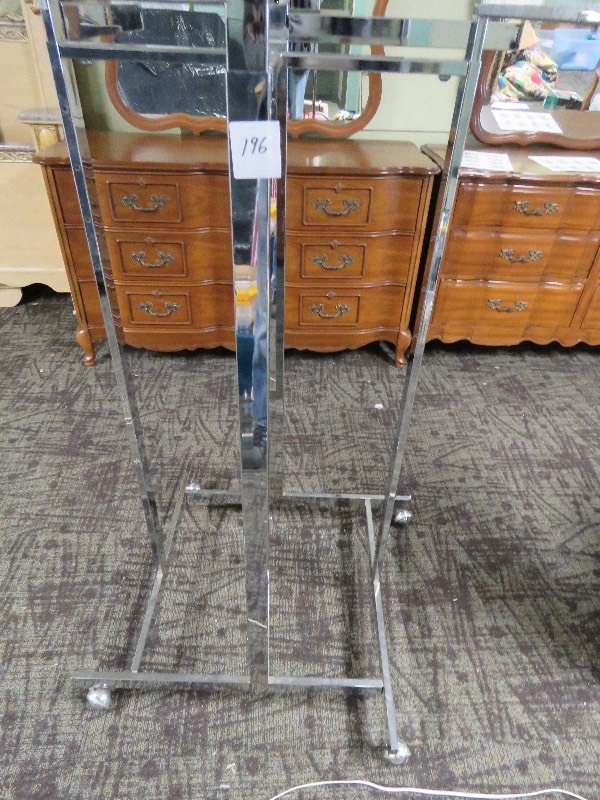 Clothing rack